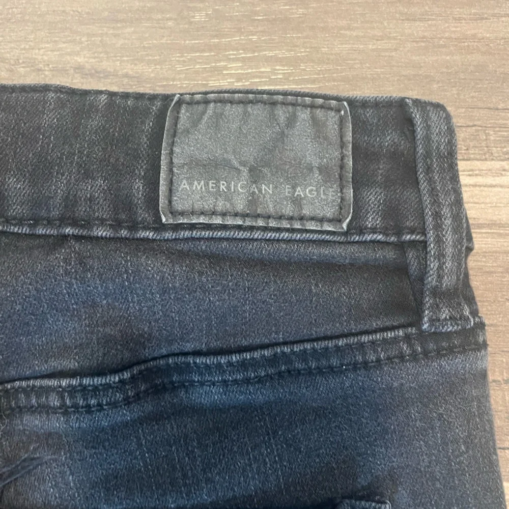 American Eagle black skinny jeans - Picture 3 of 3
